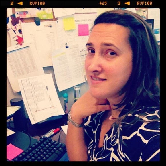 Hi! I’m Nicole and I’m a shopaholic... - Picture 4 of 8